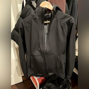 Lululemon Cross Chill Jacket
